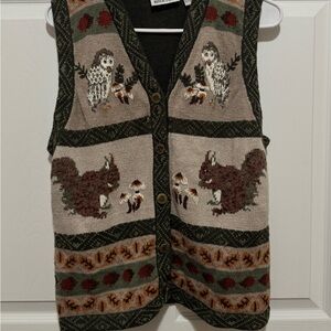 Medium Northern Reflections vintage squirrel & owl sweater vest